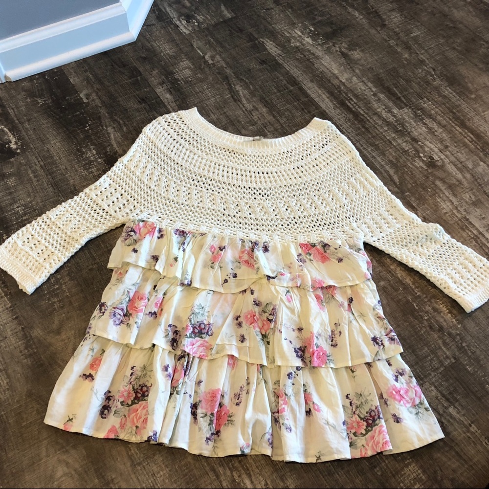 Size small women’s sweater